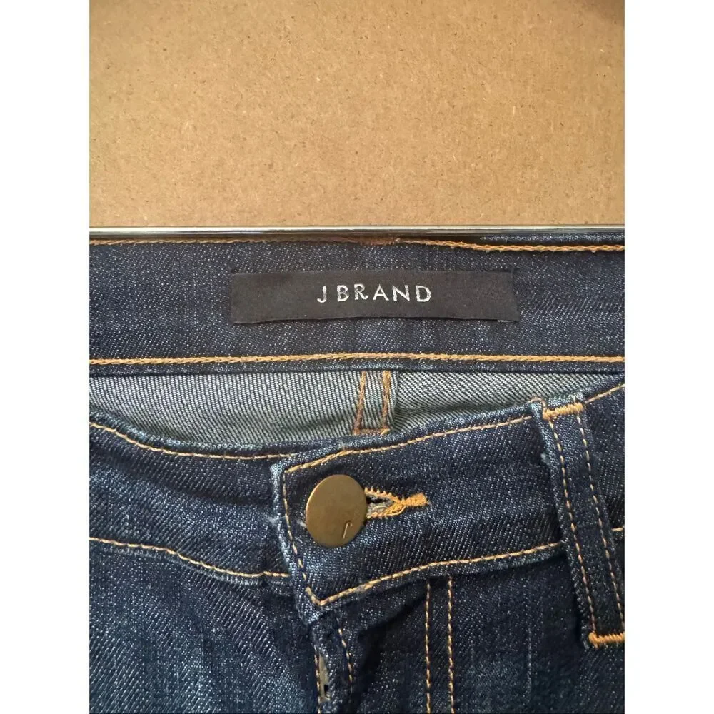 J Brand Skinny Jean in Dark‎ Vintage